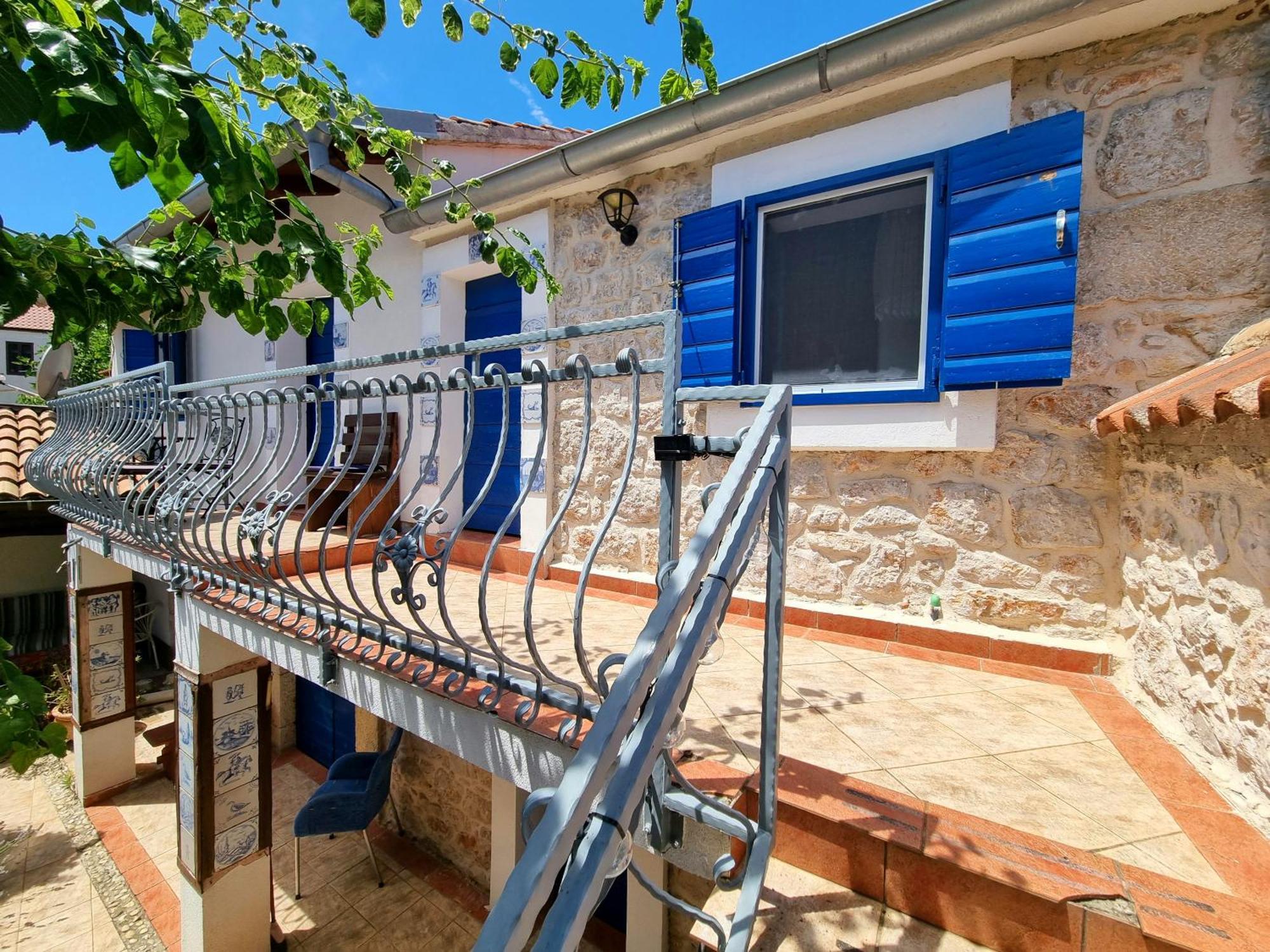 Apartments Skoljka Jezera Ngoại thất bức ảnh