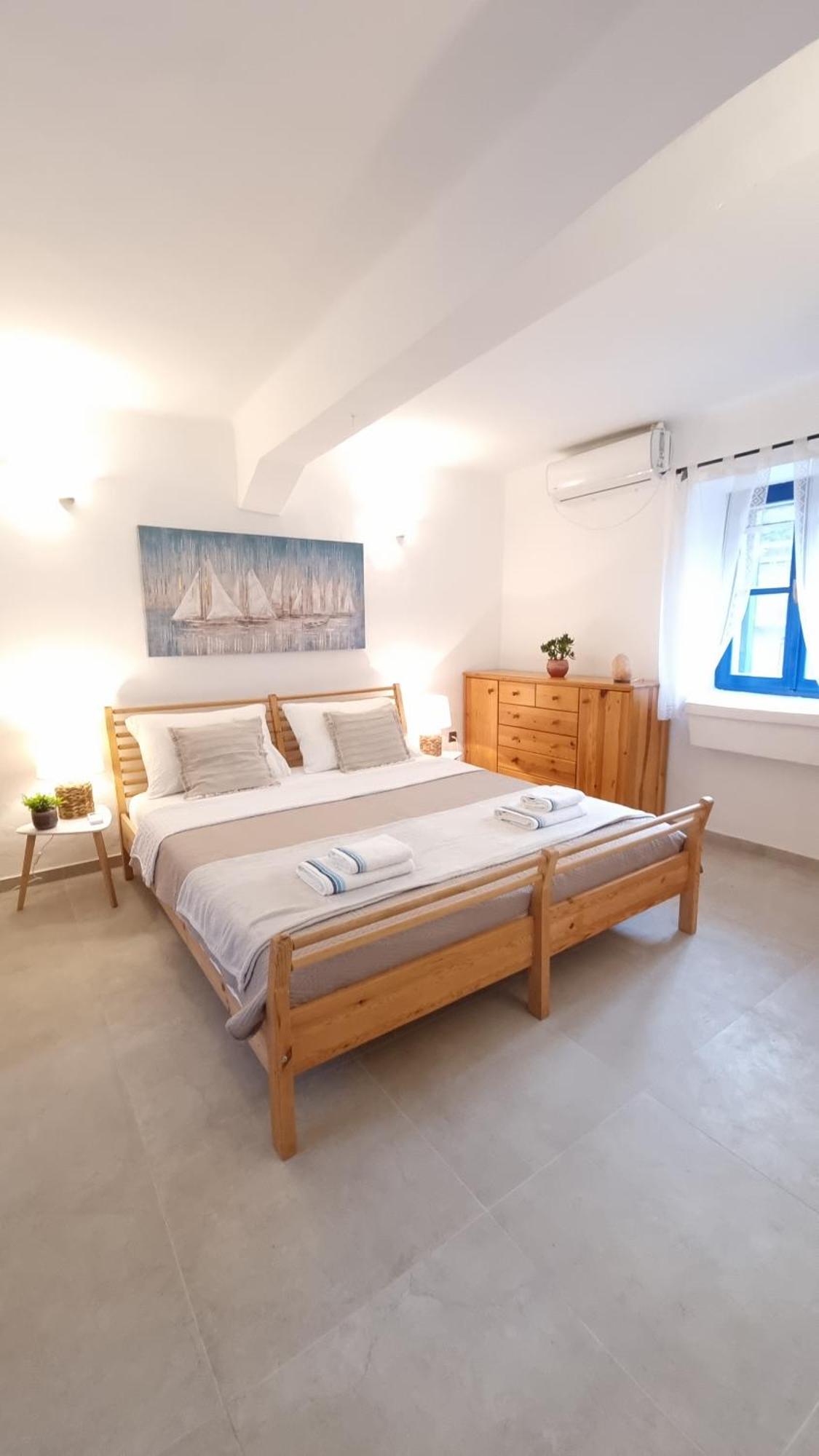 Apartments Skoljka Jezera Ngoại thất bức ảnh