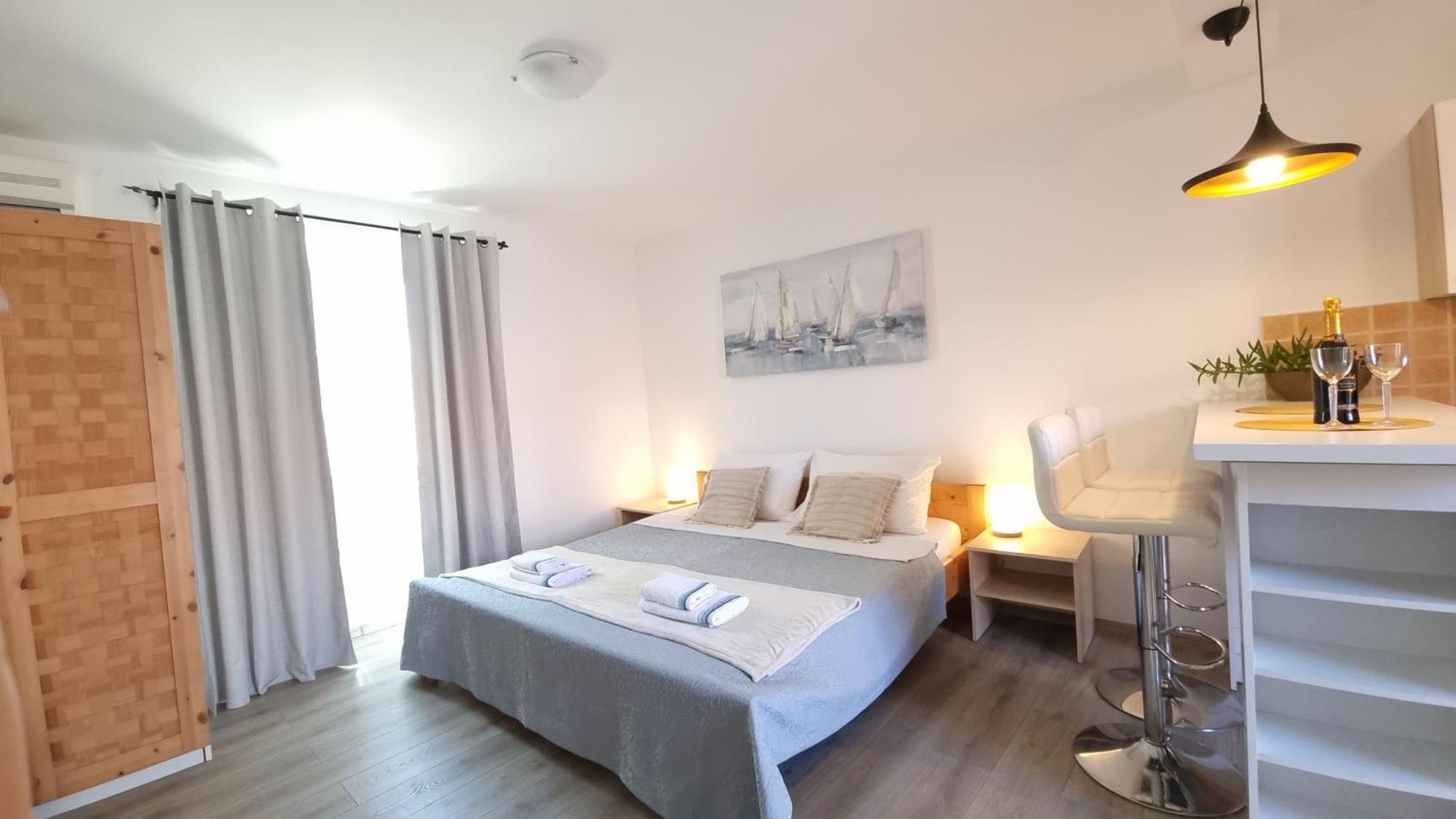 Apartments Skoljka Jezera Ngoại thất bức ảnh